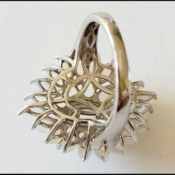 Gorgeous genuine opal floral cluster sterling silver ring size 7 - Picture 6 of 6